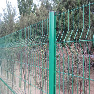 桃型柱护栏网与石雕工艺品的完美融合 艺术与实用的双重奏